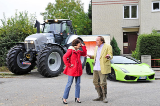 Illustration for article titled The Big Lamborghini Face-Off: Roadster vs. Tractor